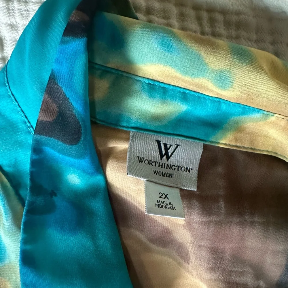 Funky Button Down Top - Picture 6 of 8